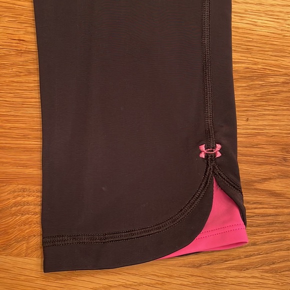 UNDER ARMOUR WOMEN'S SHATTER CAPRI - Picture 5 of 9